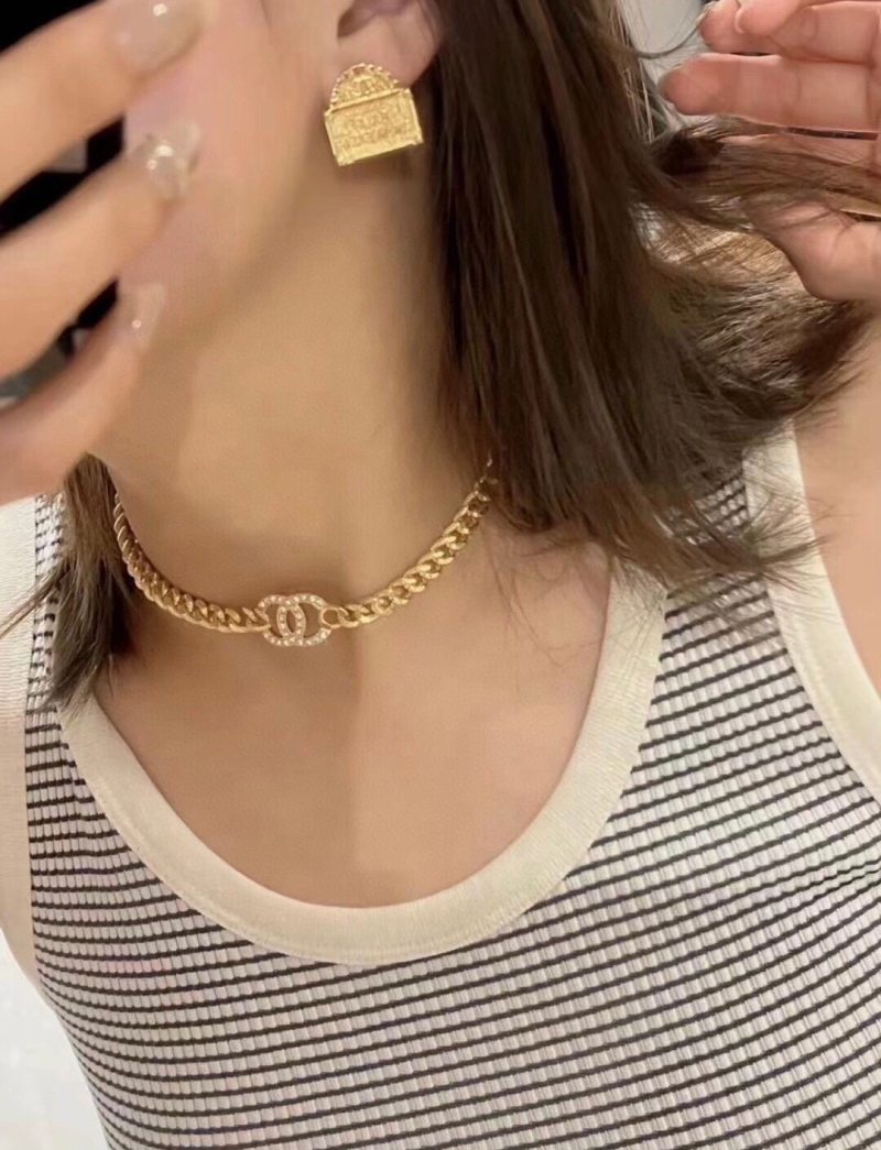 Ch**el necklaces